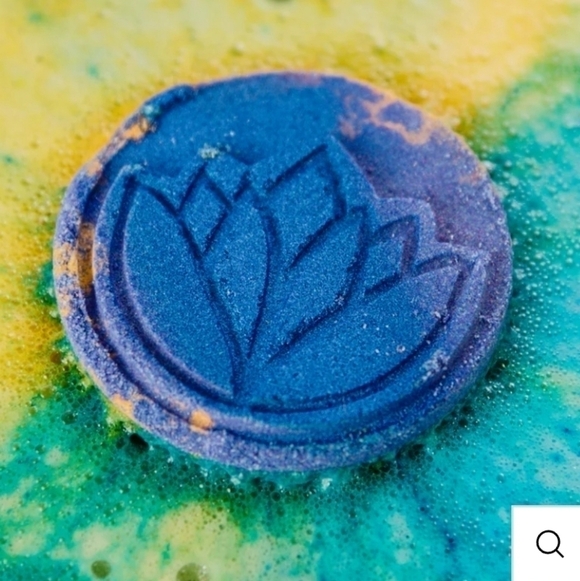 FRAGRANT JEWELS Cleopatra Candle and Bath Bomb Set NIB - Picture 7 of 7